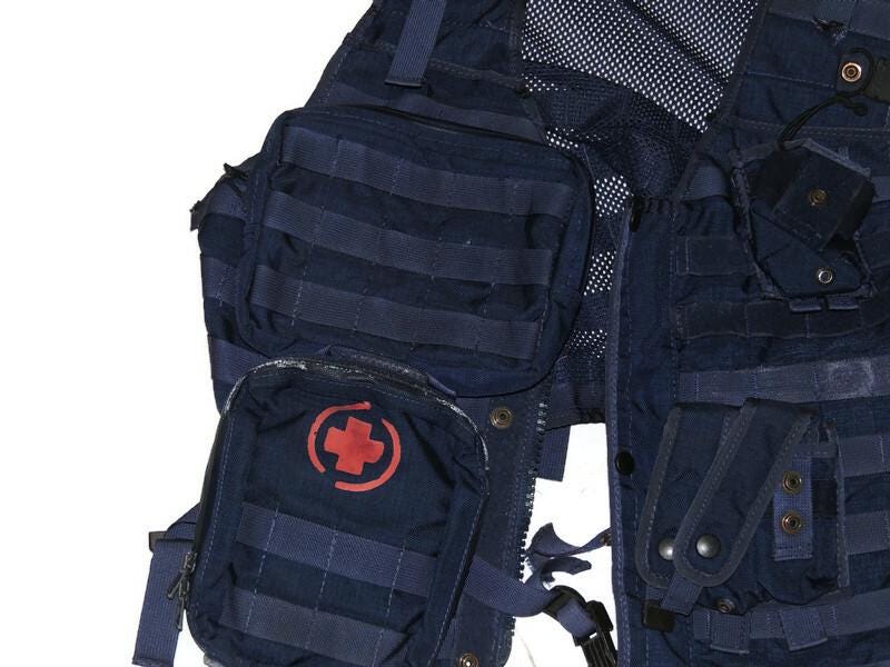 Taktische Weste der polnischen Polizei mit MOLLE-Taschen in Marineblau Original