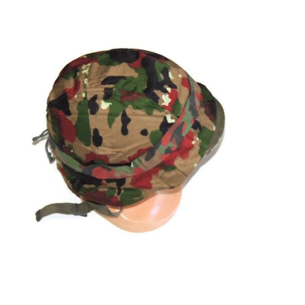 Swiss Alpentarn helmet cover, original from the 1980s.