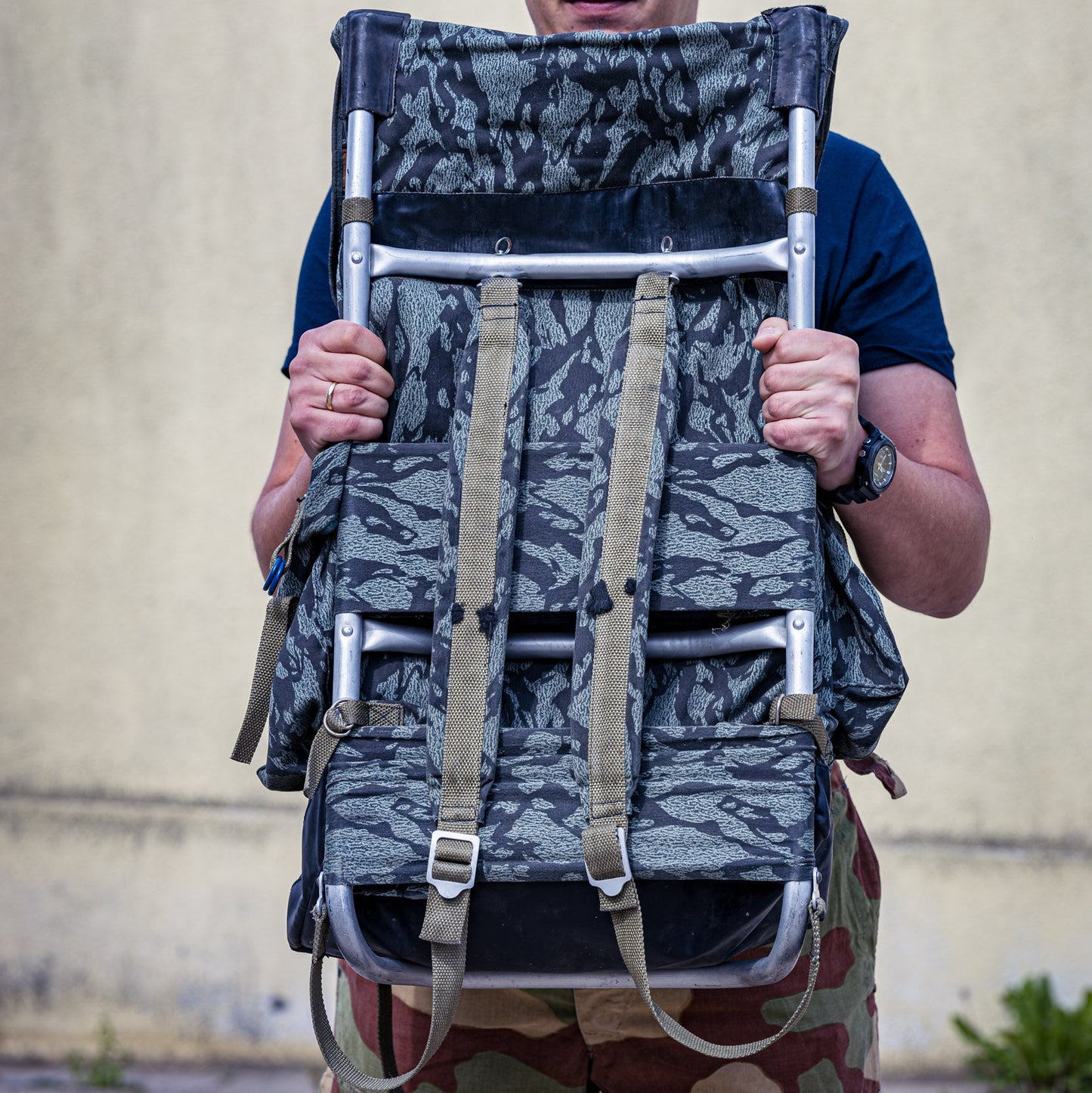 Backpack with frame wz68 Moro printed pattern