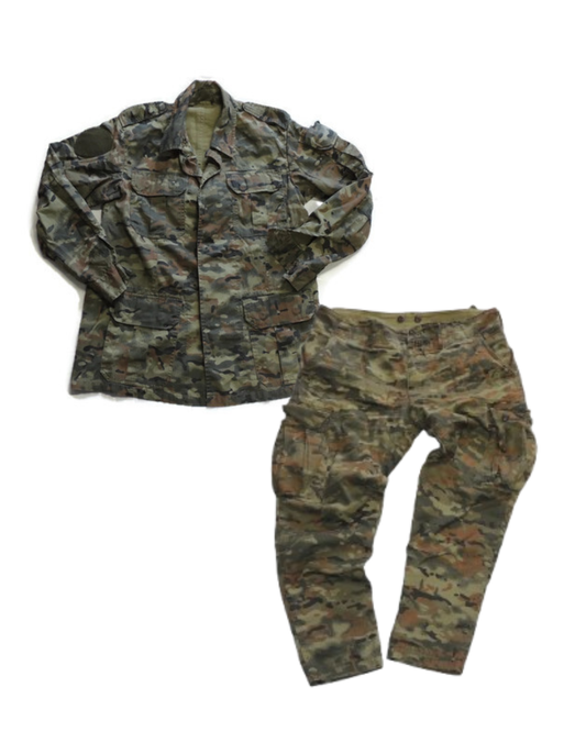 Mundur polskiej Straży Garnicznej SG 14 104/172/98