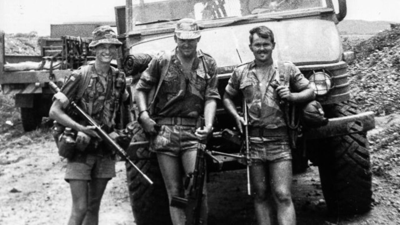 Rhodesian Brushstroke XL Shorts