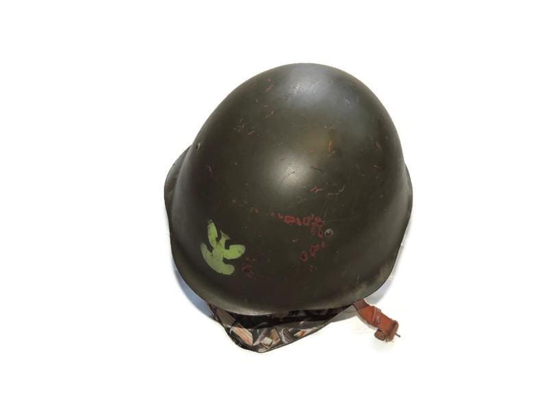 Originaler Stahlhelm der polnischen Armee aus dem Kalten Krieg