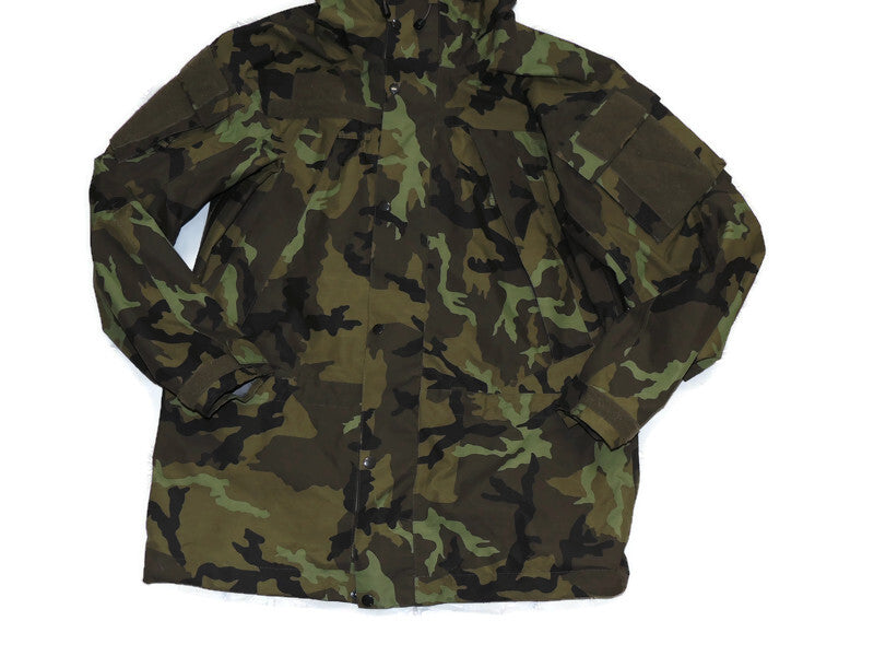 Czech military rain jacket Carinthia 182/100 ECWCS Vz95