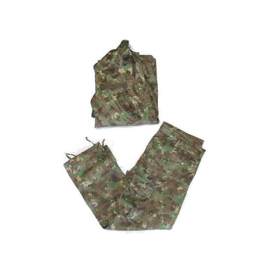 Rumänische Armeeuniform Fractal Woodland Ripstop 48 III