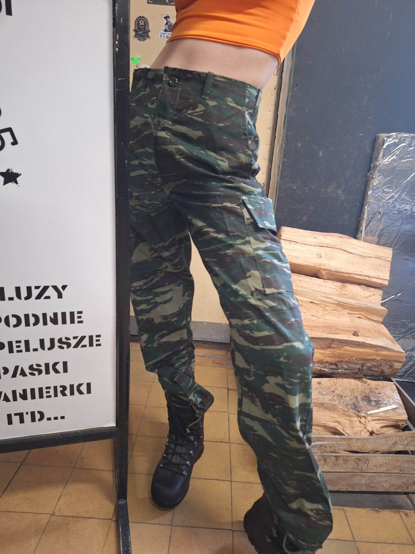 Lizard Green Greek Military Pants Small Size