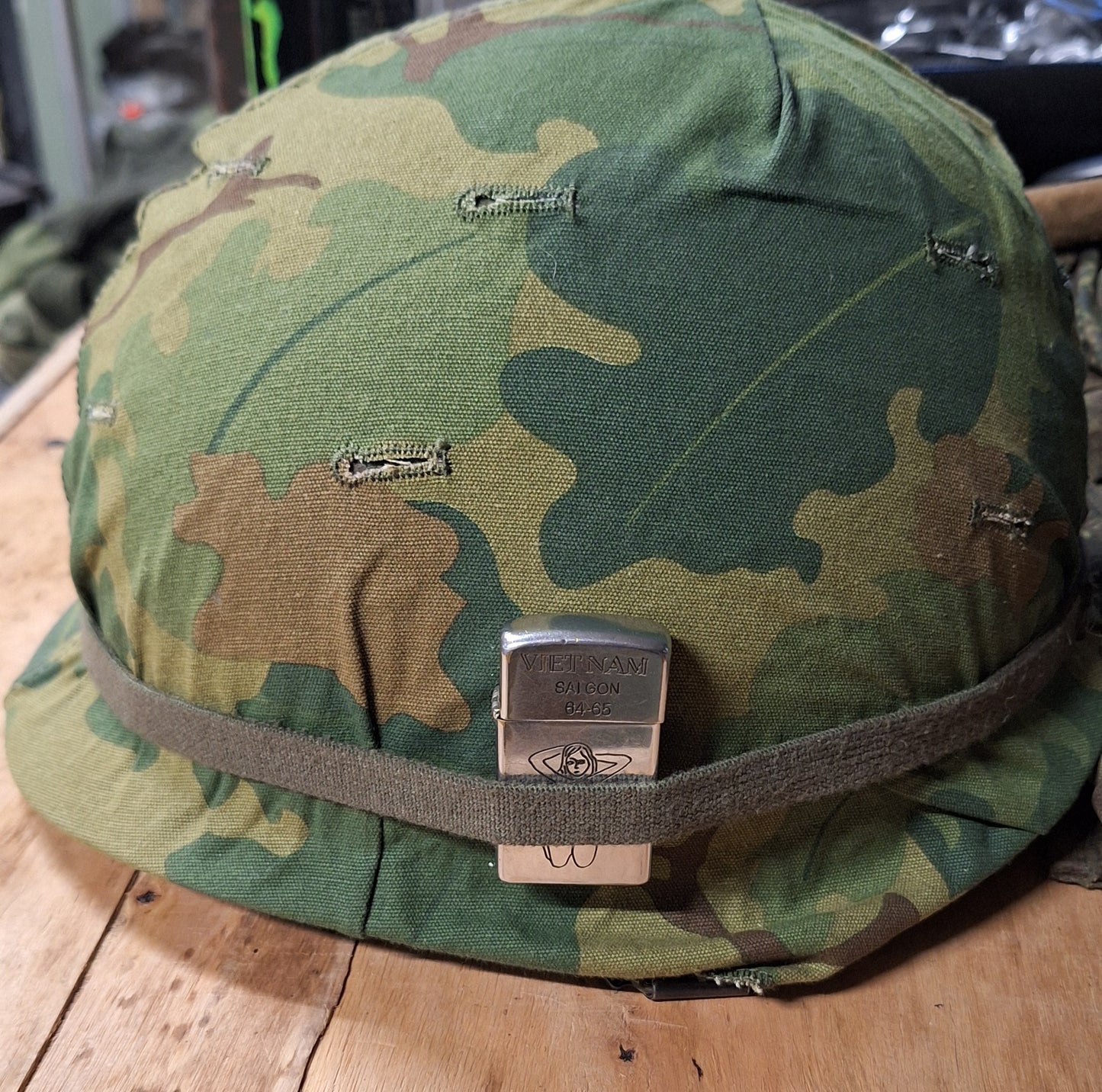 Oryginalna zapalniczka z Wojny w Wietnamie Grawerowana!
