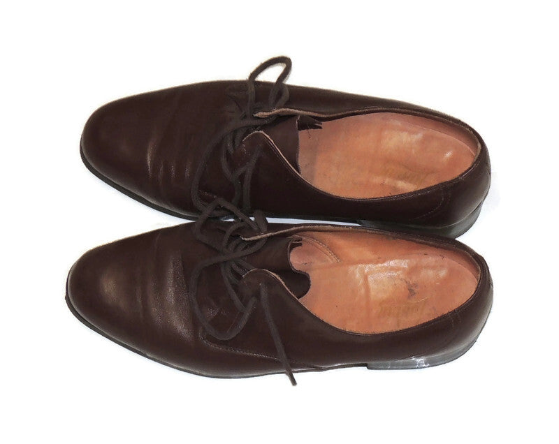 Braune Schnürstiefel der LWP MON aus der PRL-Zeit