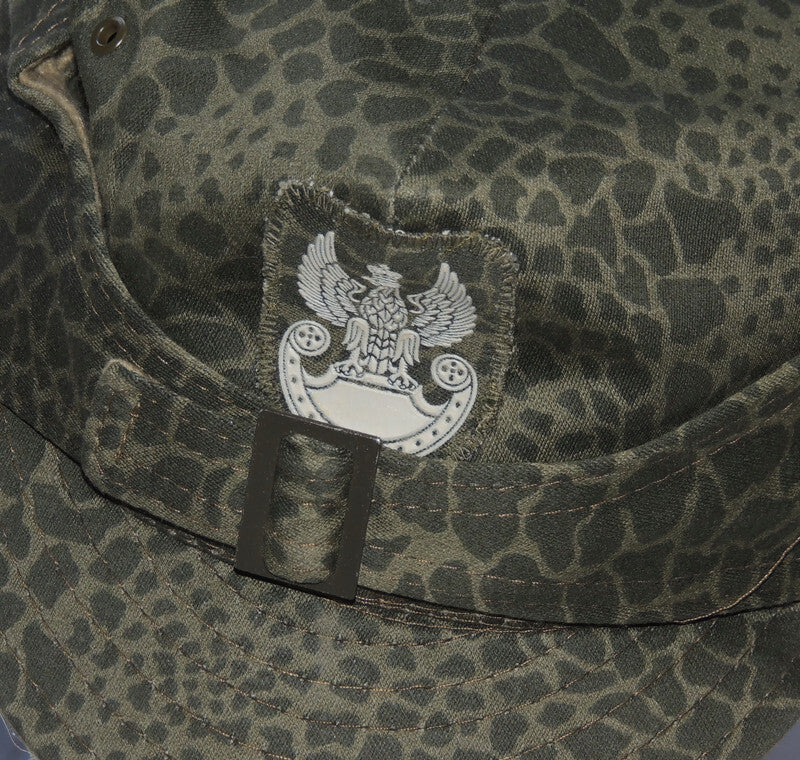 Czapka wojskowa rogatywka wz. 89 Puma z orłem III RP, MON, lata 90.