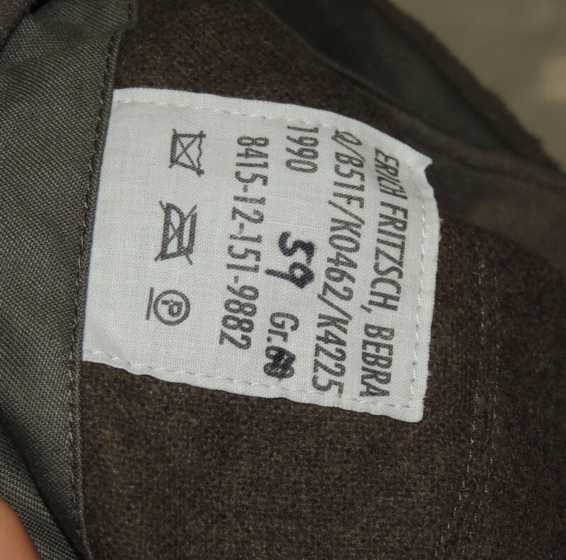 Oliwkowa czapka holenderskiego wojska rozmiar 59 1990 rok