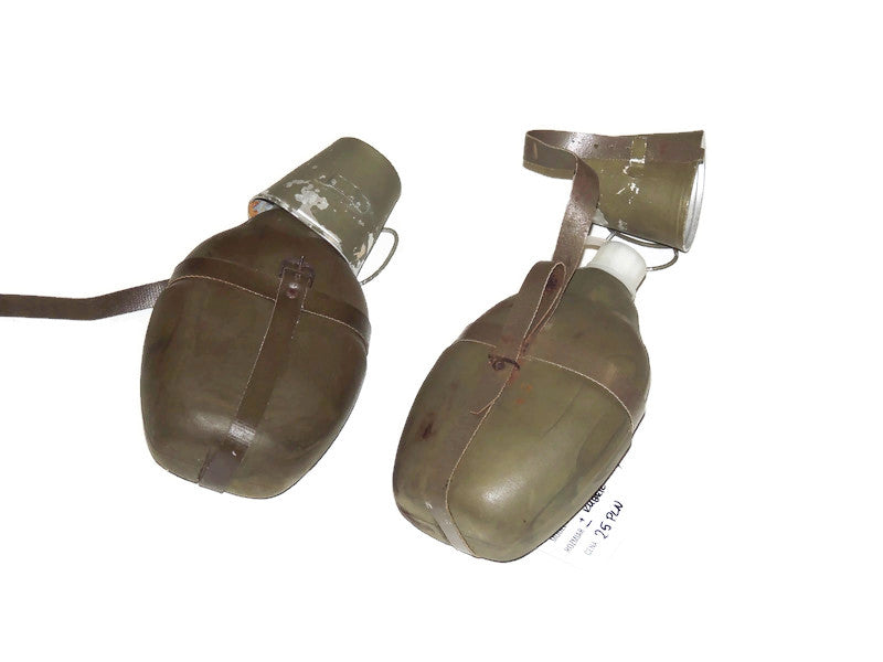 East German NVA communist plastic canteen with cup