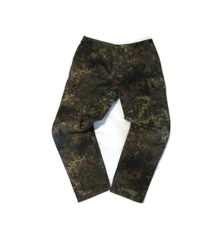 Spodnie Bundeswehr Flecktarn wydane Gr 10 duże krótkie oryginalne