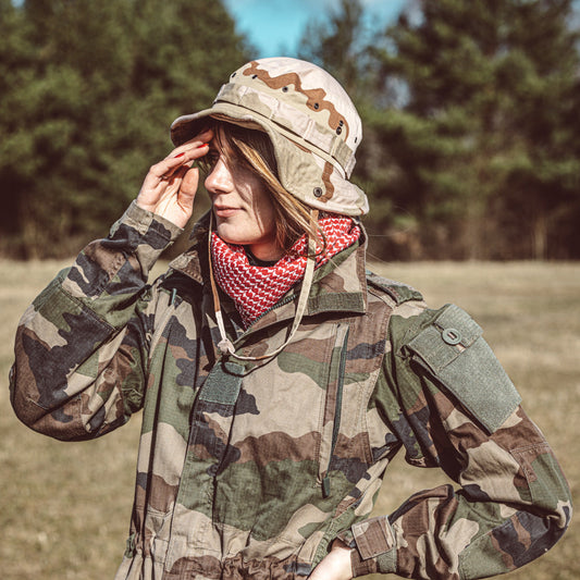 Wojskowy kapelusz DCU Holandia 60 cm pustynny