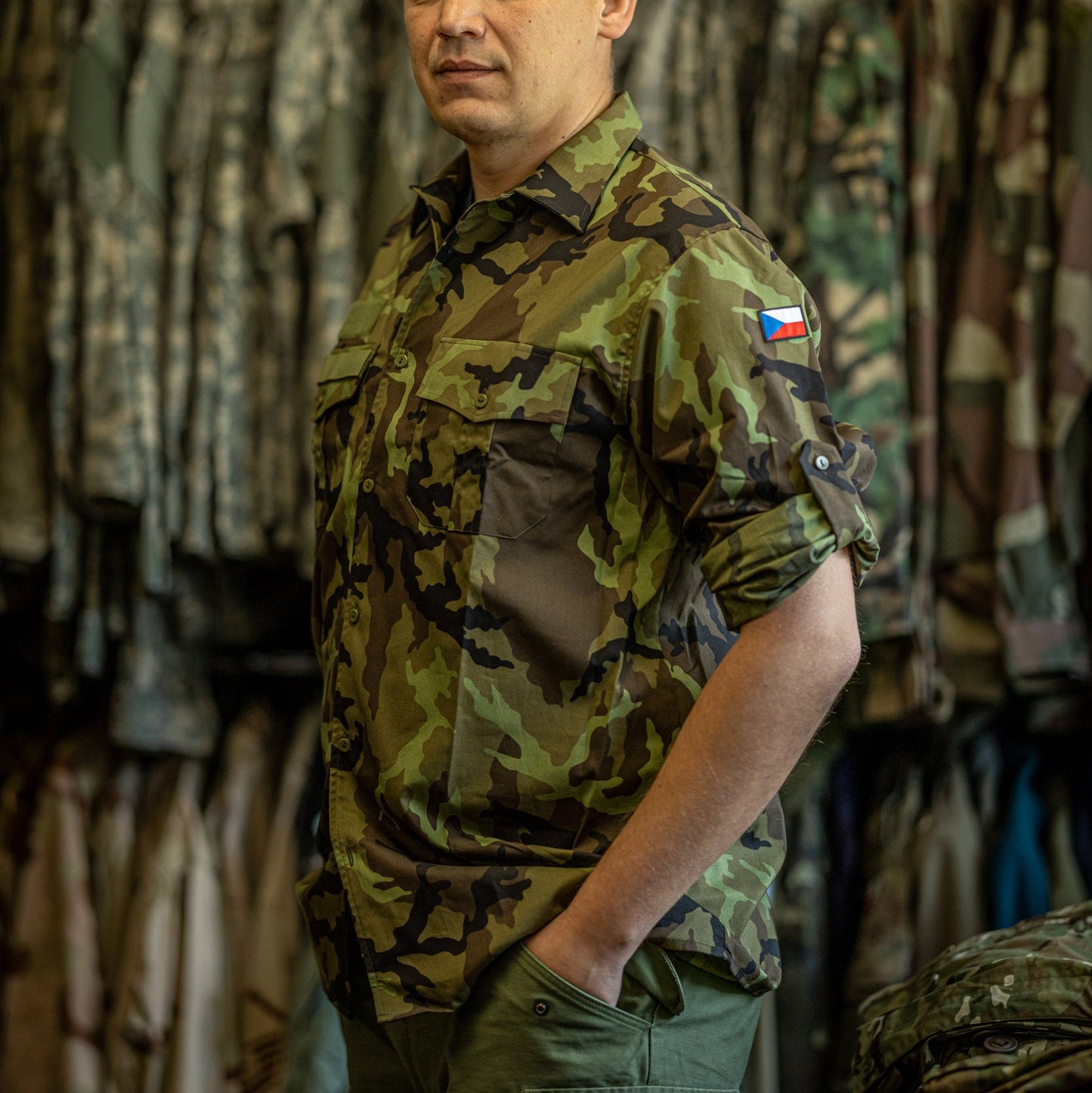 Tschechisches Armeehemd VZ95 Neu 194/41-42