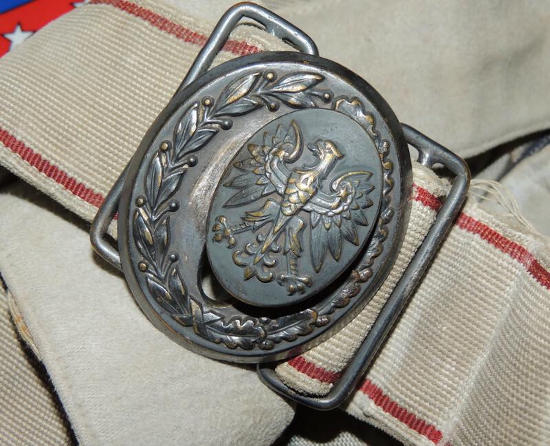 Polnischer Offiziersgürtel aus den 1950er Jahren mit dem polnischen Adler aus der kommunistischen Ära