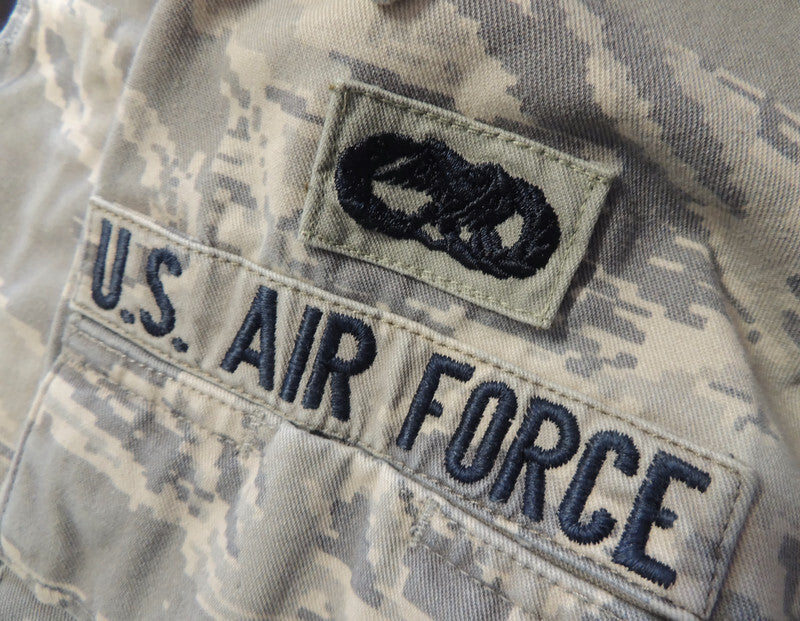 Oryginalna bluza mundurowa US Air Force ABU Digital Tiger Stripe rozmiar 44R