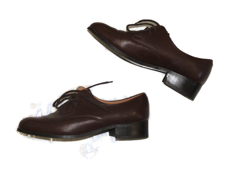 Braune Schnürstiefel der LWP MON aus der PRL-Zeit