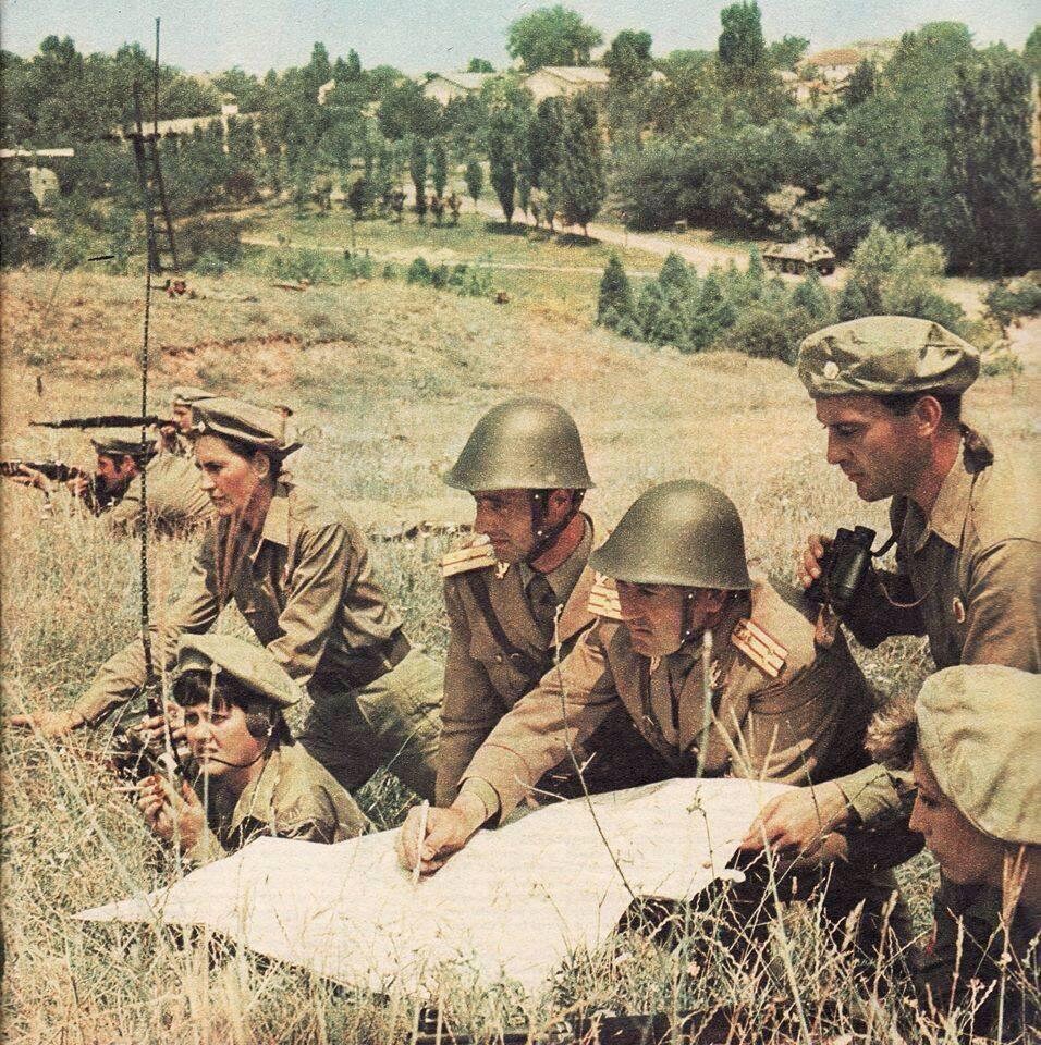 Romanian Cold War military helmet